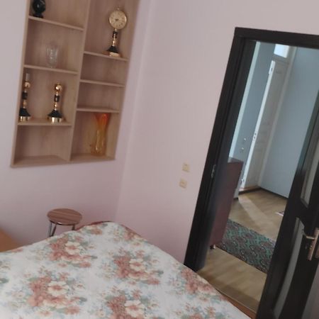 Mero House Кутаиси Екстериор снимка